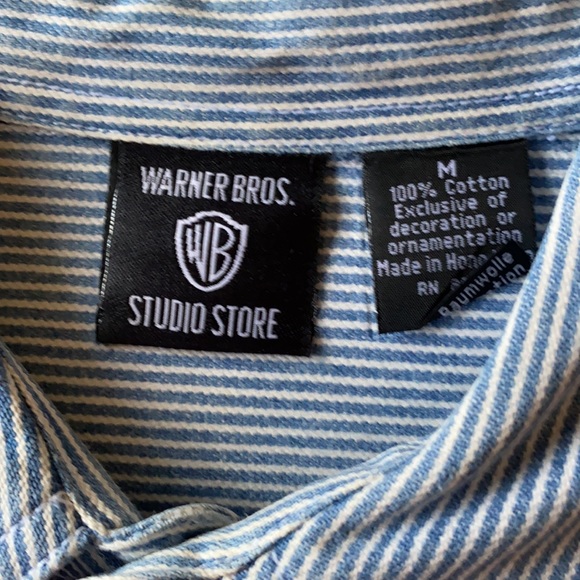 Warner Bros. size medium Looney Tunes shirt - Picture 6 of 6